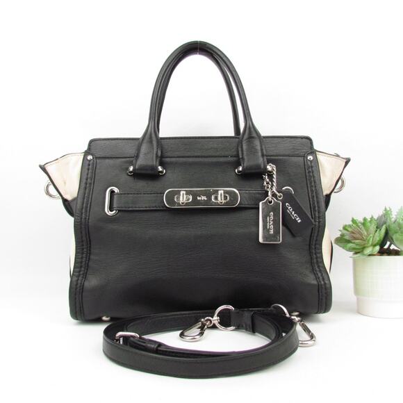 COACH Swagger 27 Small Satchel in Pebble Leather - Picture 2 of 10